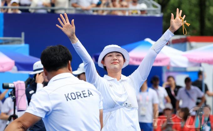 [사진] 개인전 금메달 임시현, 파리 올림픽 3관왕!