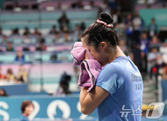 [사진] 신유빈 '아쉬운 올림픽 무대'