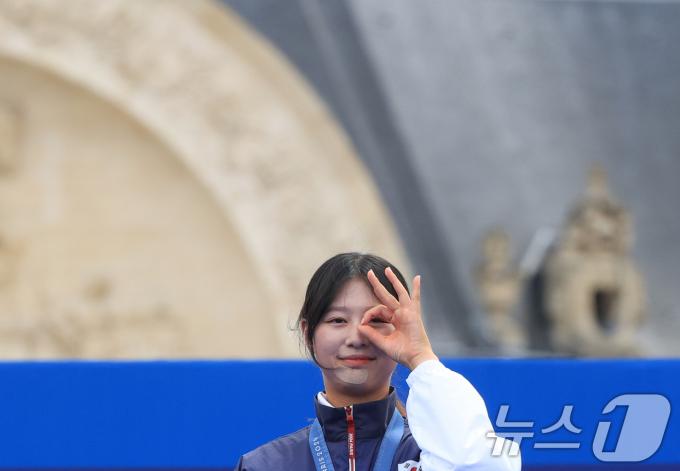 [사진] 임시현 '내가 3관왕의 주인공'