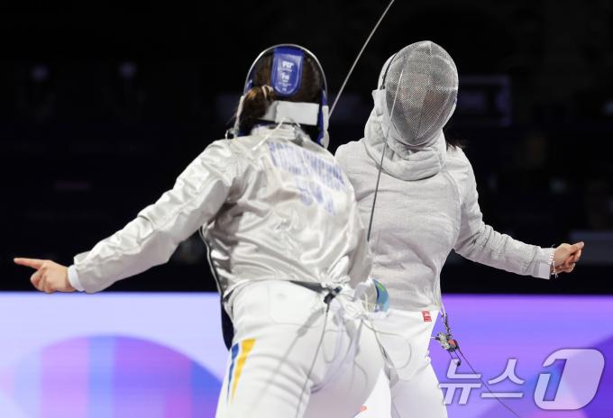[사진] 공격 시도하는 전은혜