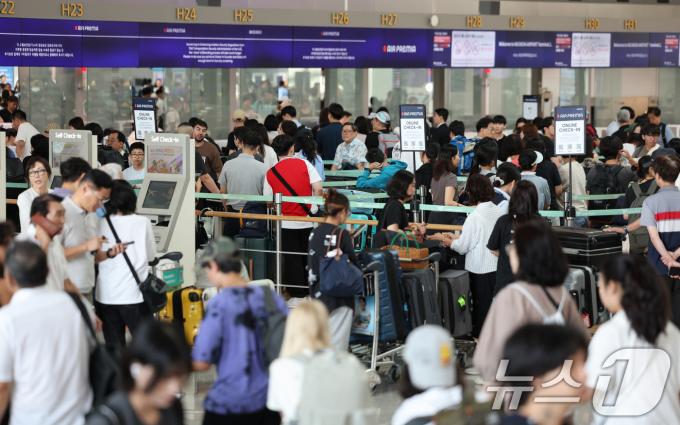 [사진] 인천공항 '올여름 최대 혼잡'