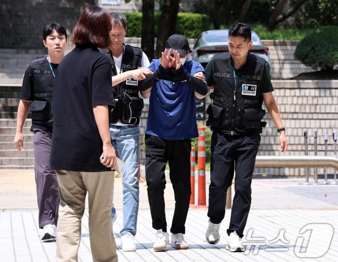 [사진] 영장심사 출석하는 숭례문 청소노동자 살인 피의자