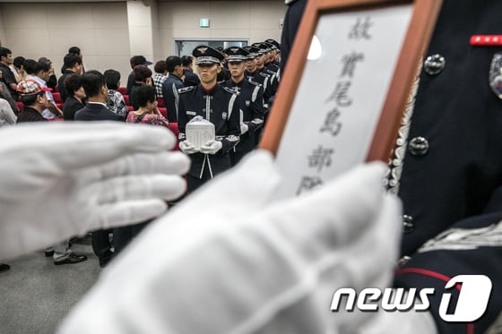 지난 2017년 8월 23일 오전 경기도 고양시 벽제 군봉안소에서 열린 고(故) 실미도 부대원 합동 봉안식. 2017.8.23/뉴스1 ⓒ News1 성동훈 기자