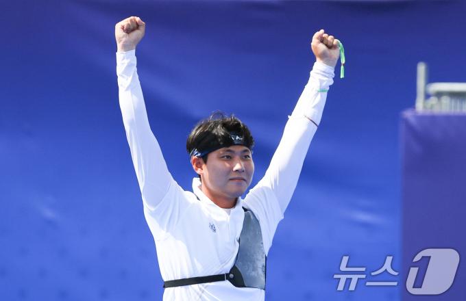 [사진] 준결승 진출한 이우석