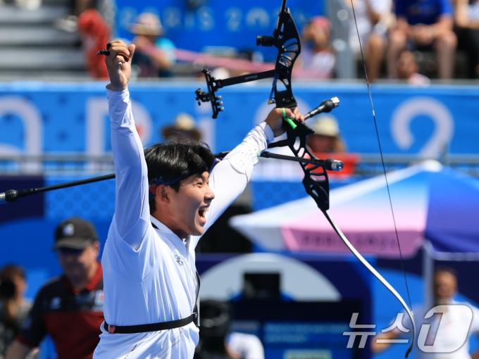 [사진] 동메달 기쁨 누리는 이우석