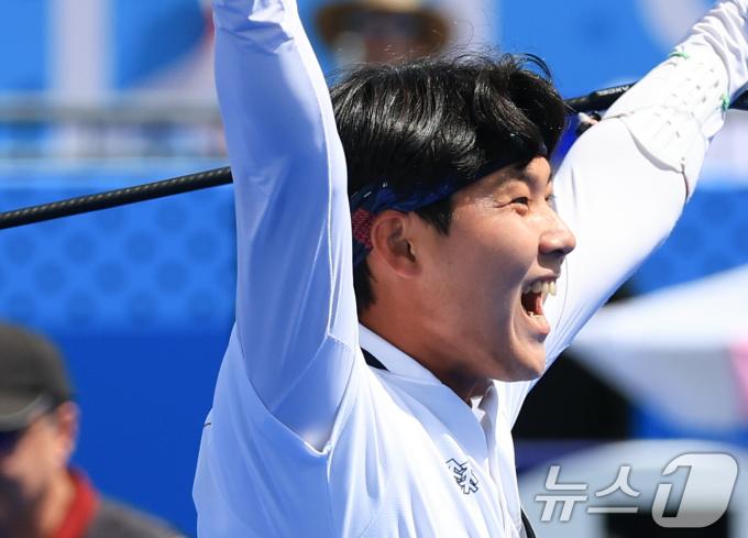 [사진] 이우석 '해냈다'