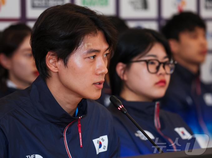[사진] 기자회견하는 오상욱