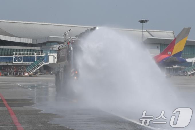 [사진] 뜨거운 공항