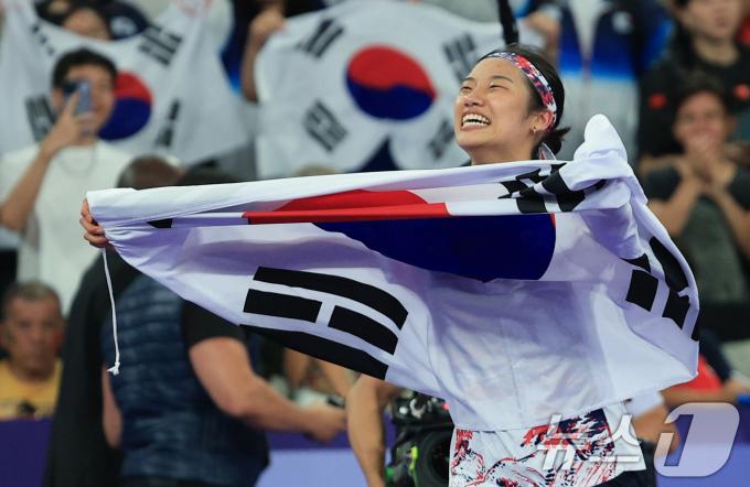 [사진] 새 역사 쓴 안세영