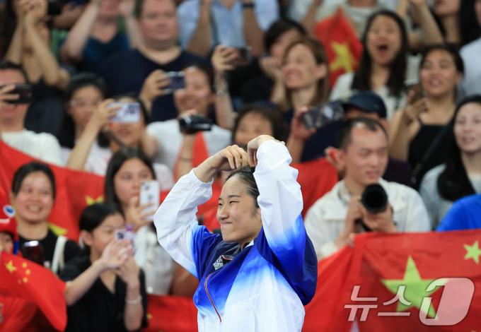 [사진] 중국 꺾고 금메달 차지한 안세영