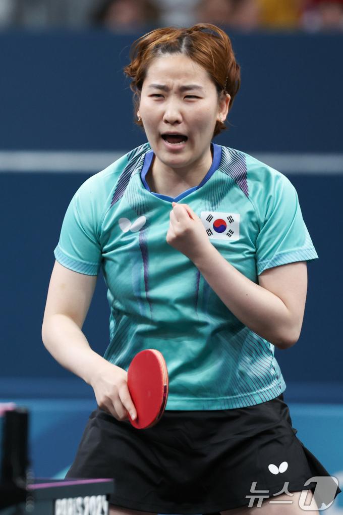 [사진] 득점에 기뻐하는 이은혜
