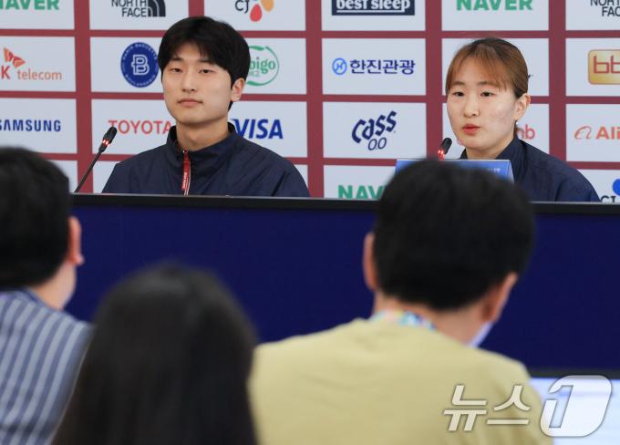 [사진] 배드민턴 혼합 복식 은메달리스트 기자회견