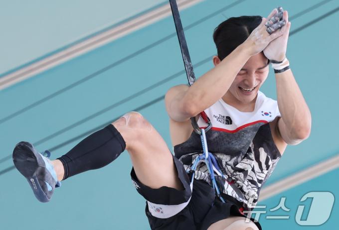 [사진] 신은철 '실수는 아쉽지만 행복한 경기'