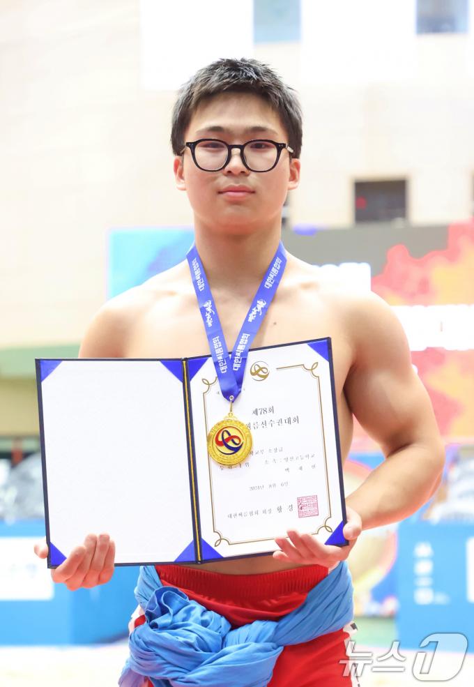 [사진] 소장급 1위 백재현