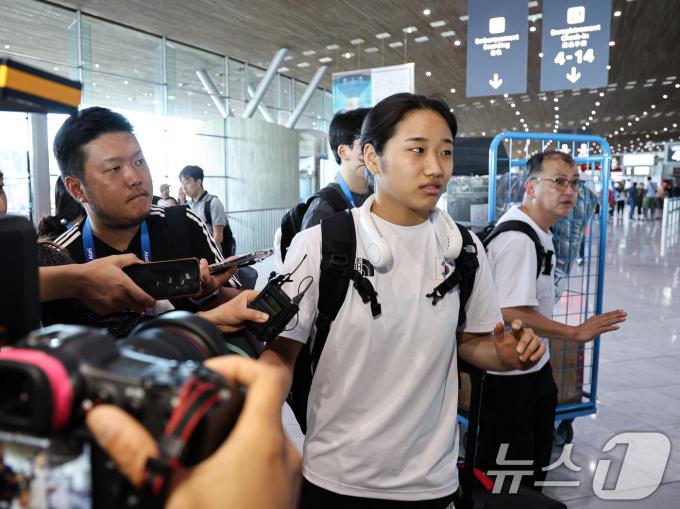 [사진] 갈등 깊어져 가는 안세영