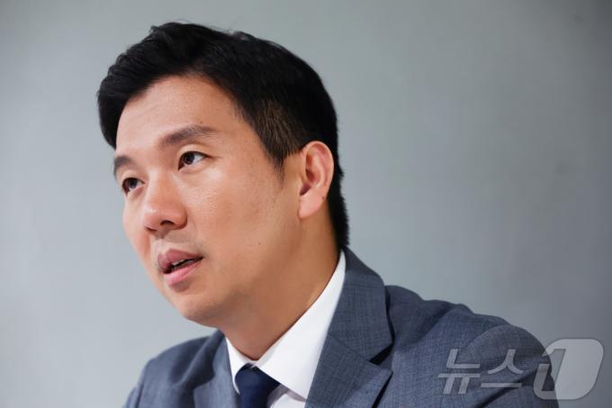 김지수 더불어민주당 대표 후보가 6일 서울 여의도 한 카페에서 뉴스1과 인터뷰를 하고 있다. 2024.8.6/뉴스1 ⓒ News1 김민지 기자