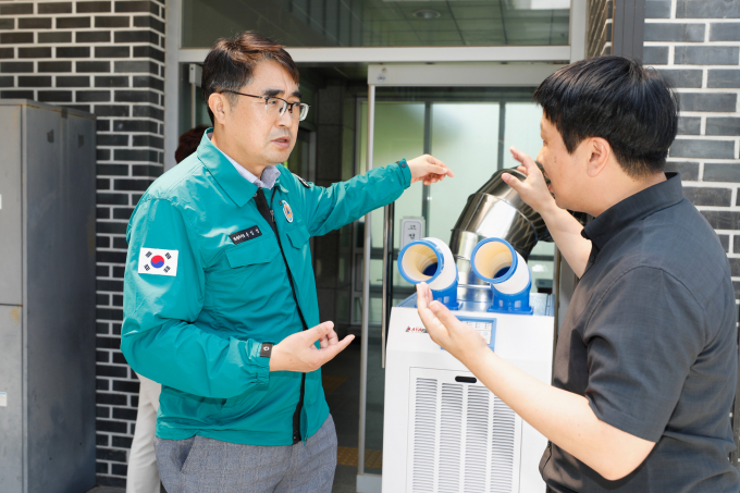 화성시 손임성 부시장이 6일 폭염대비 현장 점검을 실시하고있다 / 사진제공=화성시