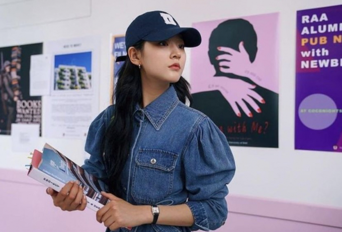 음주운전으로 자숙중인 배우 김새론의 근황이 공개됐다. /사진=김새론 인스타그램