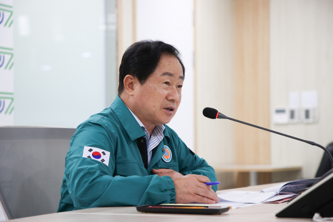 폭염 대처 긴급 점검 회의를 주재하고 있는 주광덕 남양주시장 /사진제공=남양주시