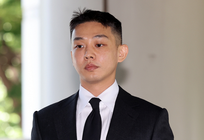 배우 유아인(본명 엄홍길)이 부친상을 당했다. 사진은 지난 6월18일 서울 서초구 서울중앙지법에서 열린 6차 공판에 출석한 배우 유아인. /사진=뉴스1