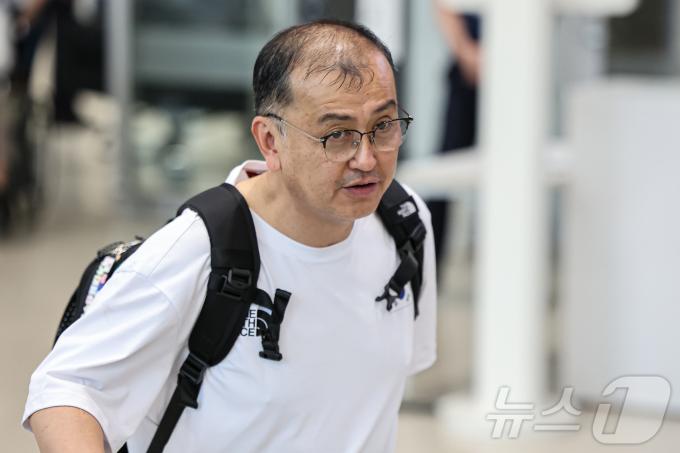 [사진] 귀국하는 김학균 배드민턴 감독