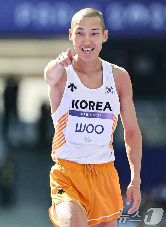 [사진] 우상혁 '2.24m 성공'