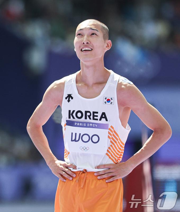 [사진] 2.27m 기록 실패한 우상혁