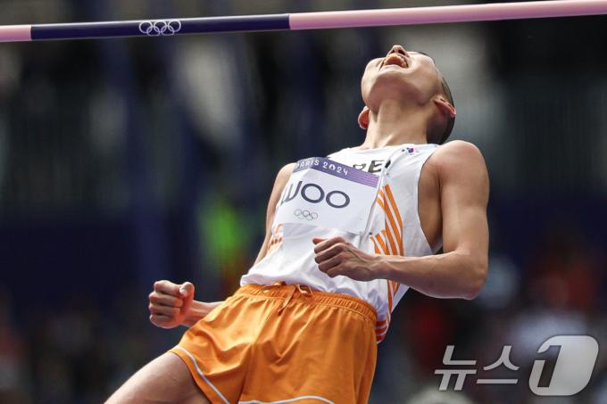 [사진] 우상혁의 포효