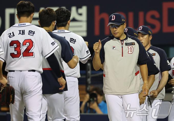 [사진] LG와 6승 6패 동률 이룬 이승엽 감독