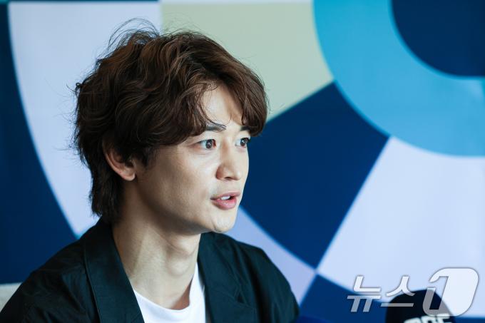 [사진] 답변하는 샤이니 민호