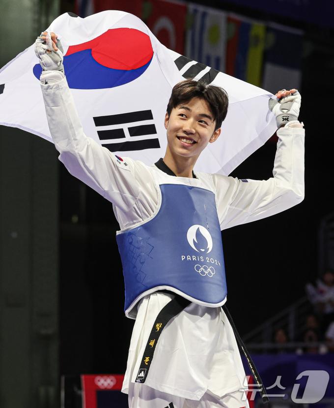 [사진] 박태준 '8년만에 태권도 金'