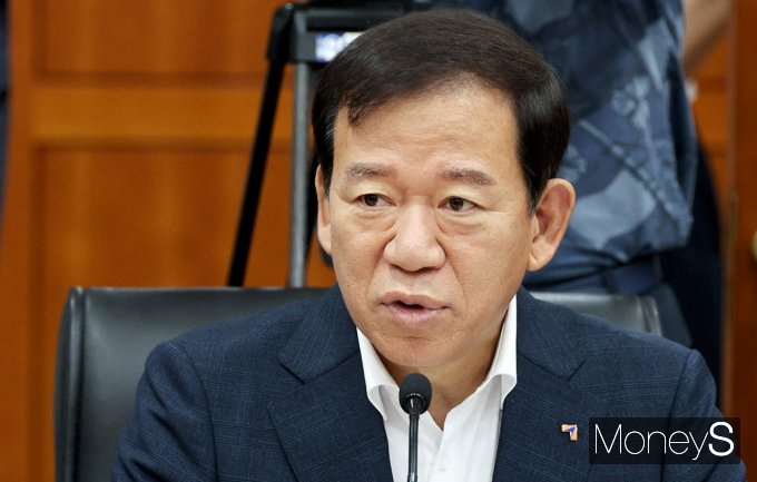 [머니S픽] 이복현, 자산 운용사 만나