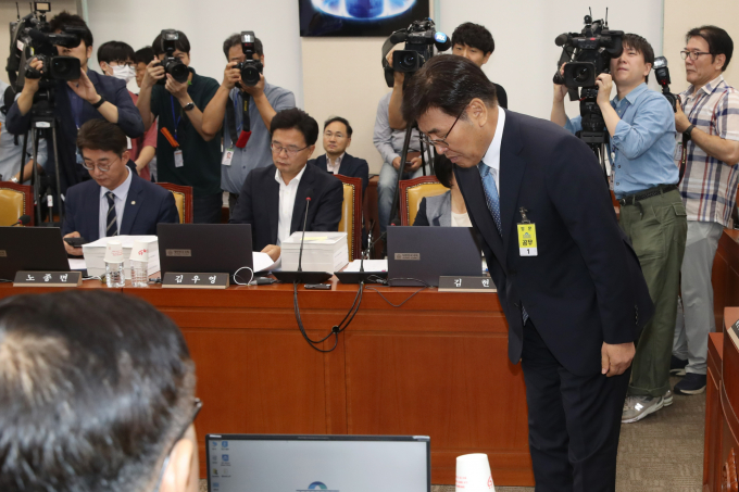 유상임 과학기술정보통신부장관 후보자이 강남 8학군에 자녀를 위장 전입 의혹에 대해 사실임을 시인하고 사과했다. 사진은 8일 서울 여의도 국회 과학기술정보방송통신위원회 전체회의장에서 열린 유상임 과학기술정보통신부장관 후보자 인사청문회. /사진=뉴스1 