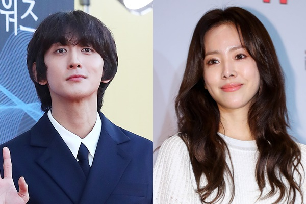배우 한지민(42)과 밴드 잔나비 보컬 최정훈(32)이 열애를 인정한 가운데 최정훈의 이상형 언급이 재조명되고 있다. /사진=뉴시스