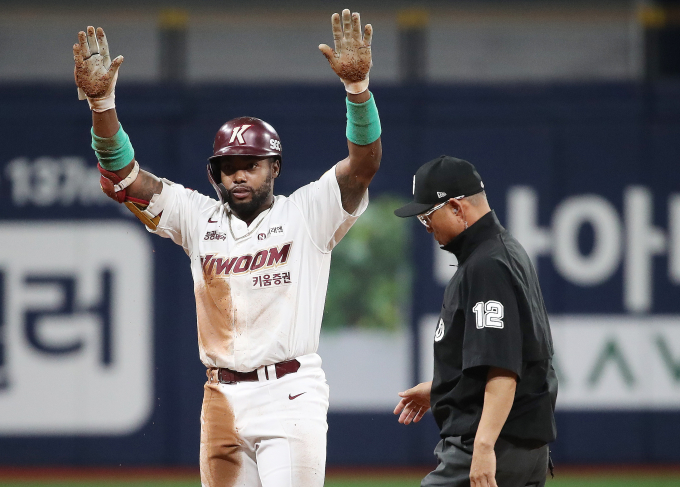 키움 히어로즈 외국인 타자 로니 도슨이 부상으로 시즌 아웃됐다. /사진= 뉴스1