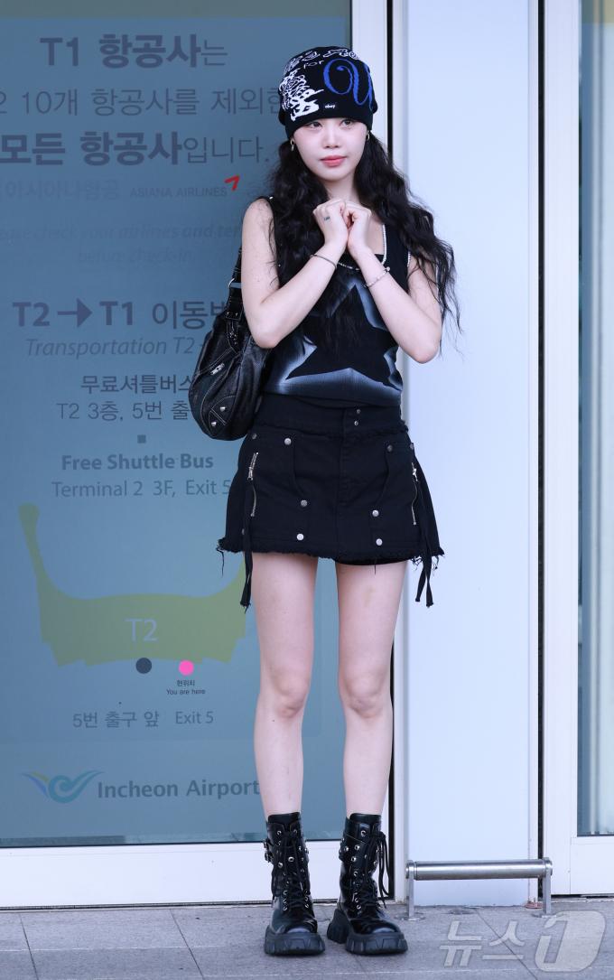 [사진] 수진, 싱가포르 팬콘서트 잘 다녀 올게요