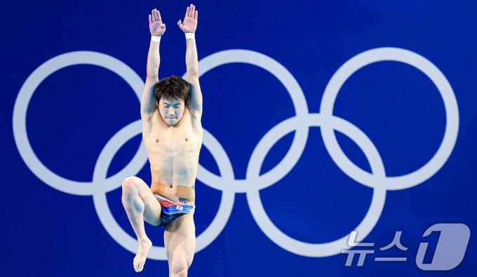 [사진] 결승 준비 나선 우하람