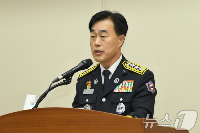 [사진] 축사하는 허석곤 소방청장