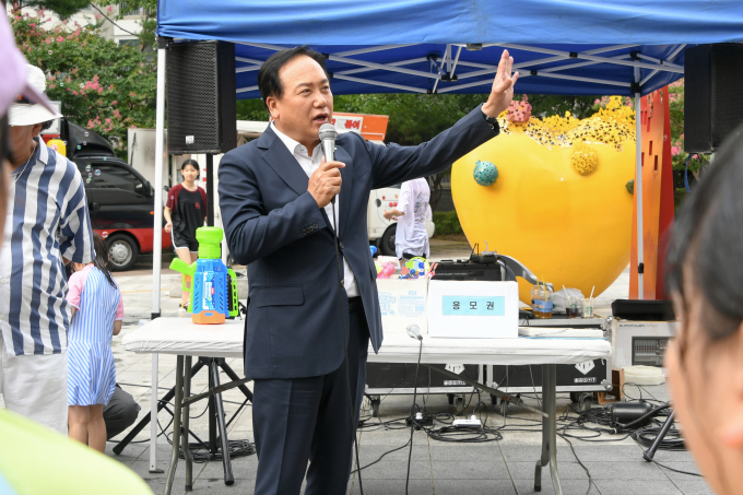 이권재 오산시장이 '2024년 힐스 송크란 페스티벌'에 참석해 발언을 하고있다 / 사진제공=오산시