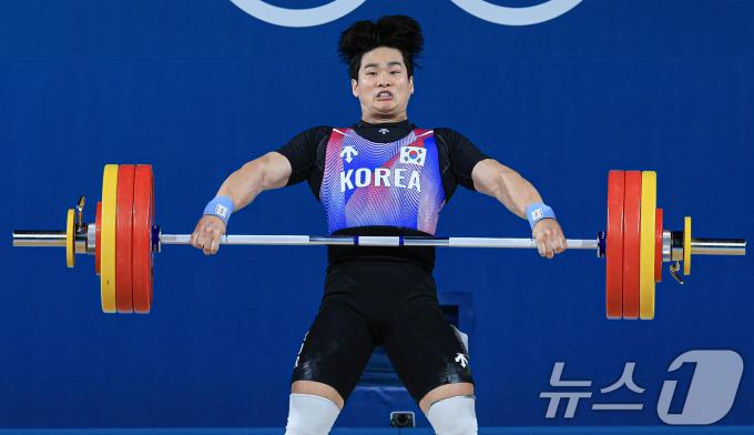 [사진] 유동주 '1차시기 실패