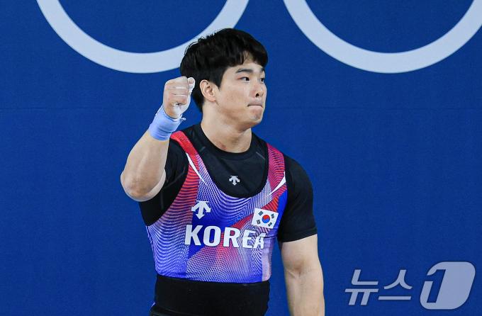 [사진] 유동주 '주먹 불끈'