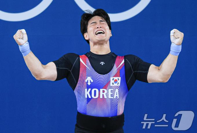 [사진] 유동주 '인상 3차시기 168kg 성공'