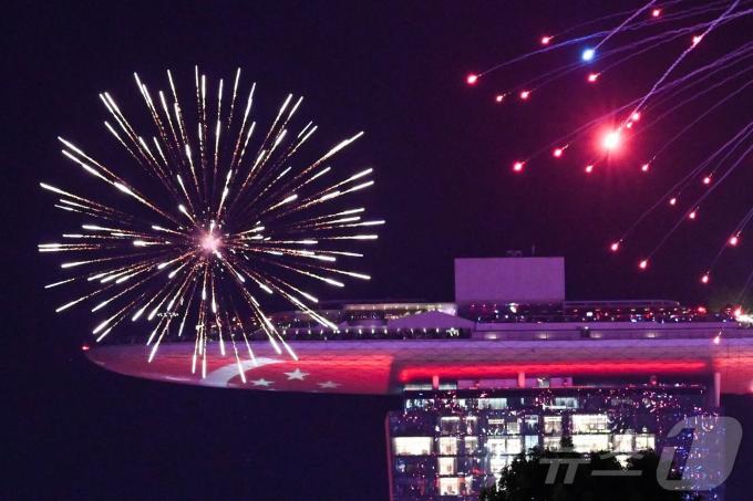 [사진] [포토]싱가포르 독립 59주년 축하 불꽃놀이