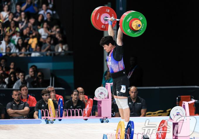 [사진] 203kg 도전 나서는 유동주