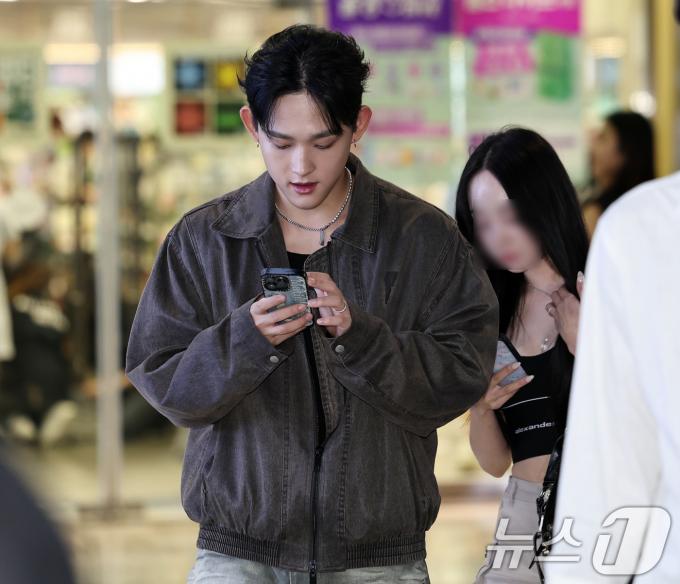 [사진] 최환희 '연인과 함께'