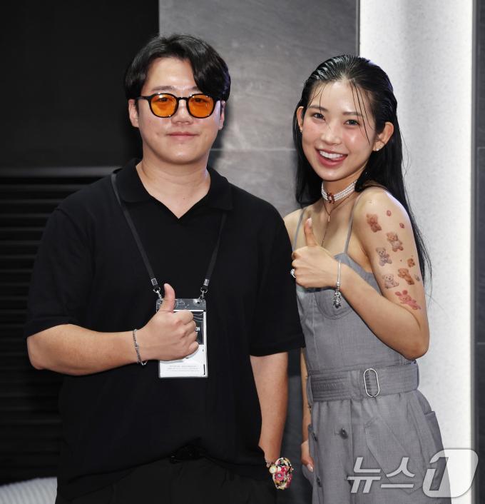 [사진] 인플루언서 최준희 '오늘은 데일리미러 모델로'
