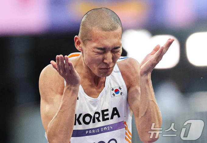 [사진] 우상혁 '아쉽다'