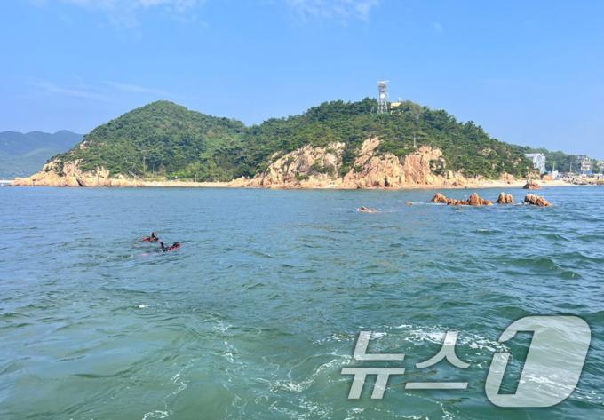 [사진] 소무의도 인근 해상에서 실종된 중학생 찾는 해경