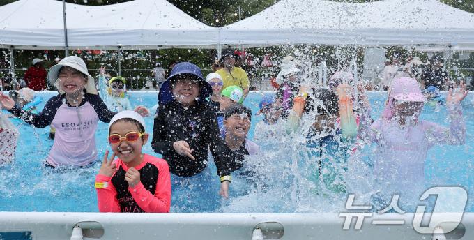 [사진] '끝내주는 시원함'