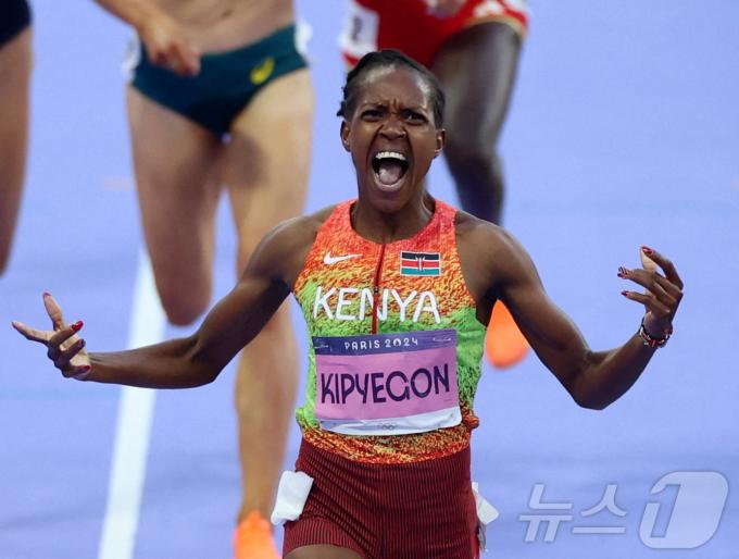 케냐의 페이스 체픈게티 키피에곤이 11일 열신 2024 파리 올림픽 여자 1500m 결선에서 우승을 차지했다. ⓒ 로이터=뉴스1 ⓒ News1 원태성 기자
